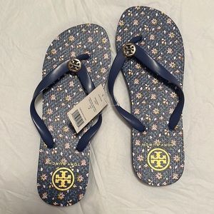 TORY BURCH flip flops